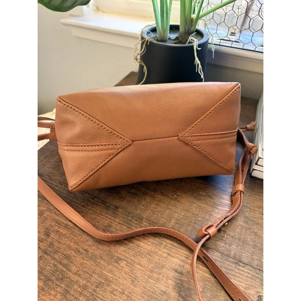MADEWELL The Piazza Mini Caramel Genuine Leather Crossbody Bag Drawstring